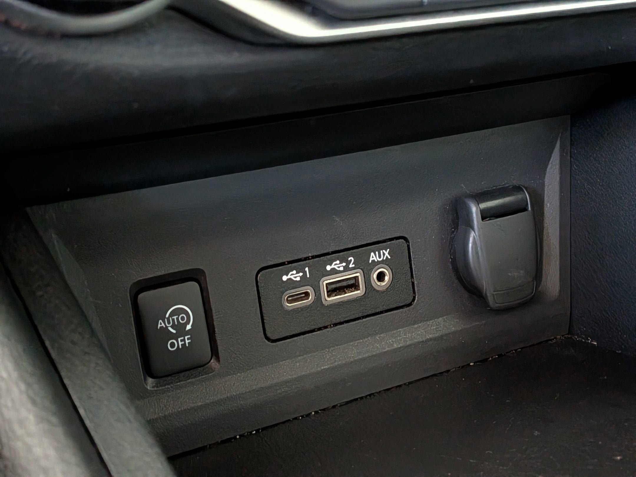 Used 2024 Nissan Sentra SV image 22