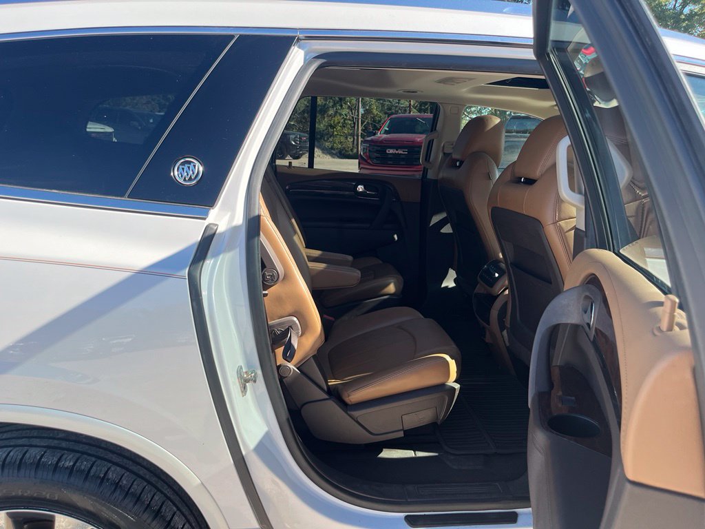 Used 2017 Buick Enclave Leather w/ Enclave Tuscan Edition AWD/4WD image 33
