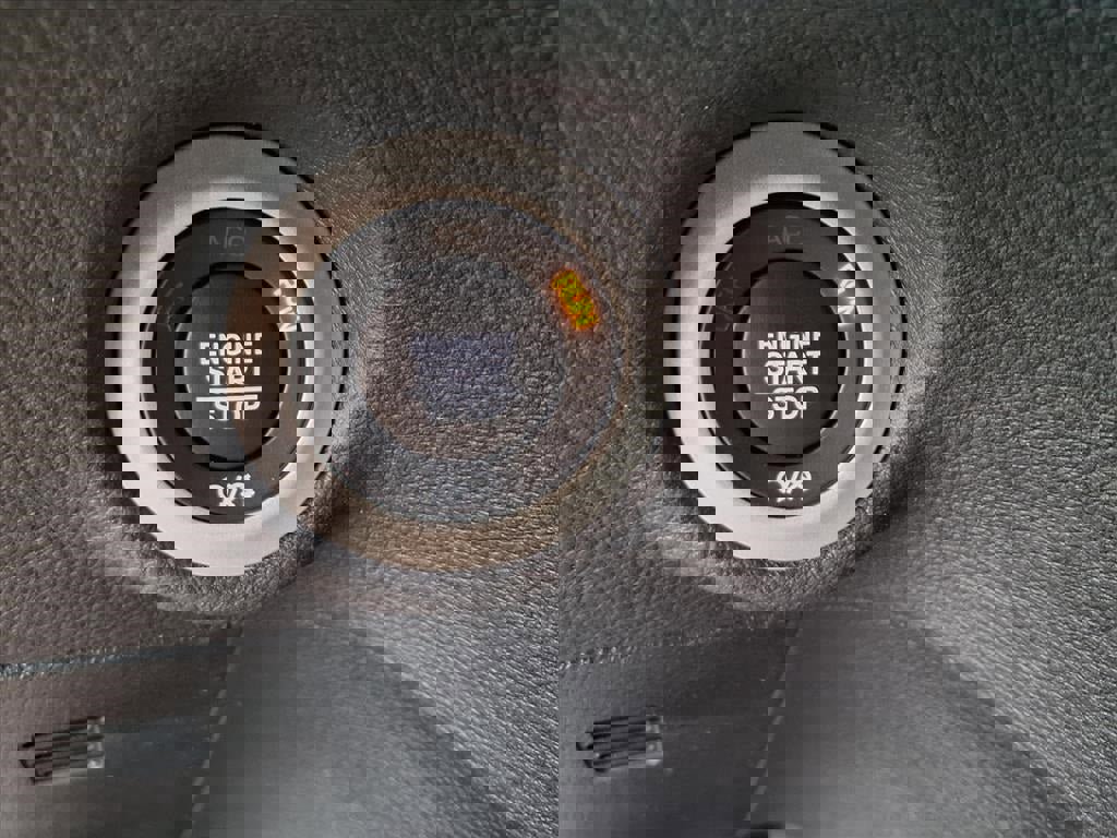 New 2026 Chrysler Pacifica Select image 32