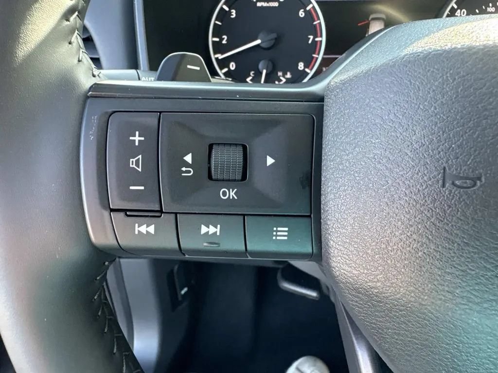 Used 2026 Nissan Rogue SV w/ Cold Weather Package FWD image 28