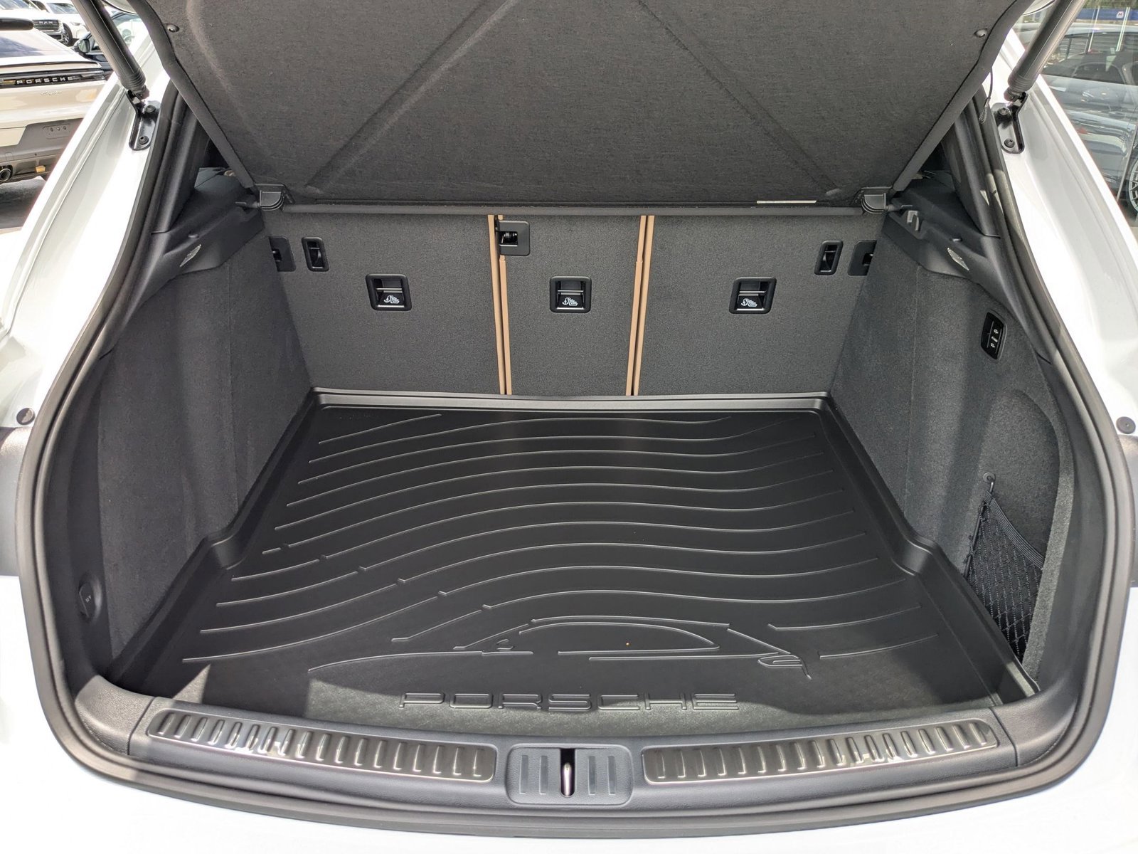 New 2025 Porsche Macan S image 22