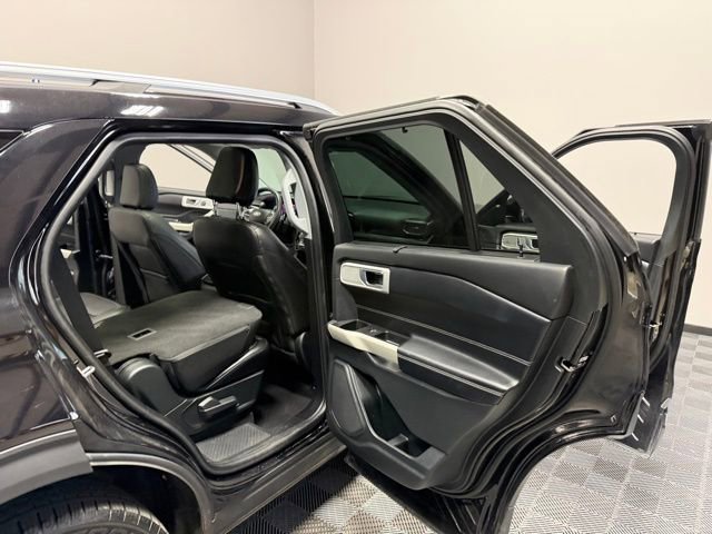 Used 2021 Ford Explorer Limited w/ Hybrid Equipment Group 310A AWD/4WD image 24