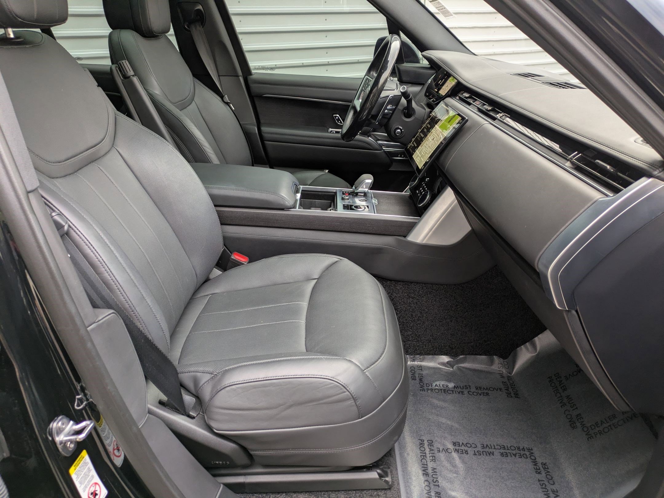 Used 2023 Land Rover Range Rover SE image 34