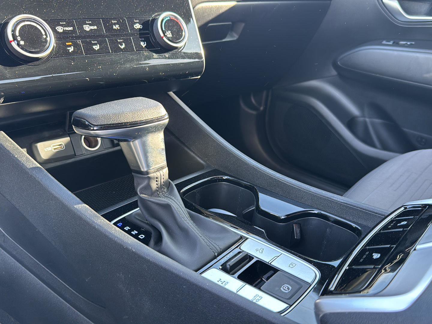 Used 2023 Hyundai Santa Cruz SEL w/ Cargo Package image 24