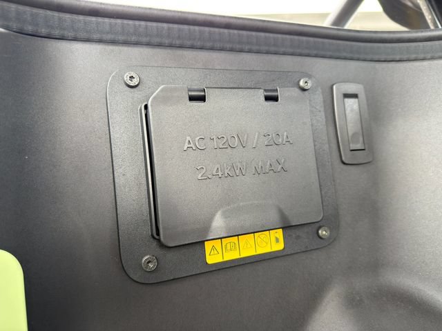 Used 2024 Ford F150 Lightning Lariat AWD/4WD image 18