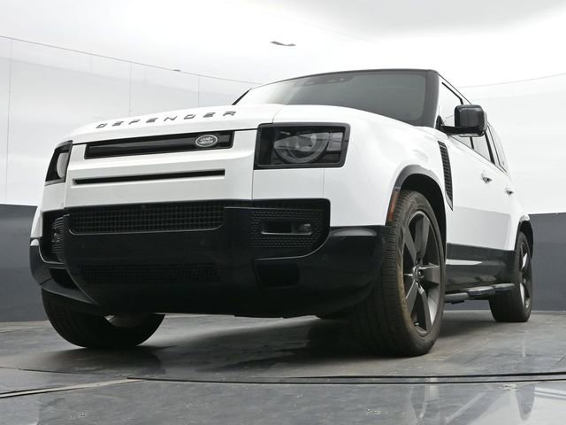 Used 2024 Land Rover Defender 110 X-Dynamic SE image 14