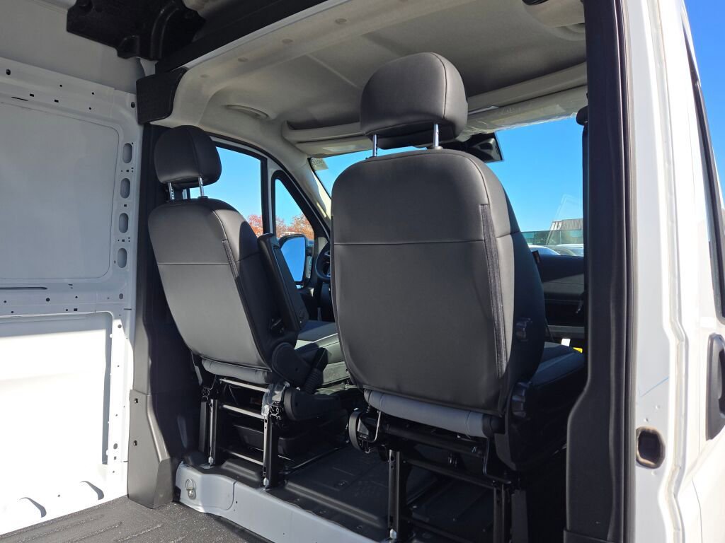 New 2026 RAM ProMaster 1500 w/ Cold Weather Group image 11