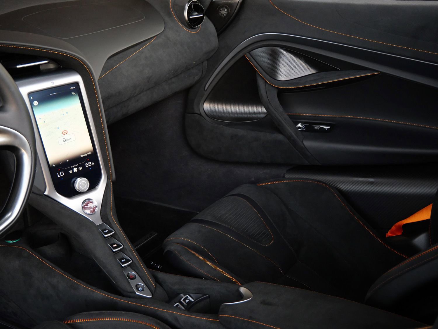 Used 2024 McLaren 750S Spider RWD image 21