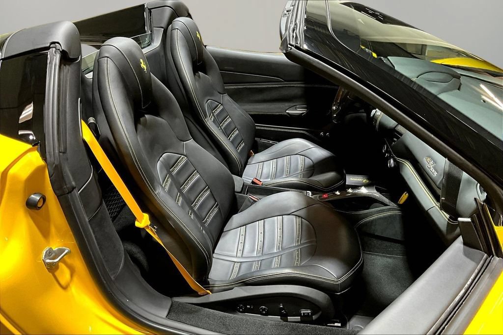 Used 2018 Ferrari 488 Spider RWD image 23