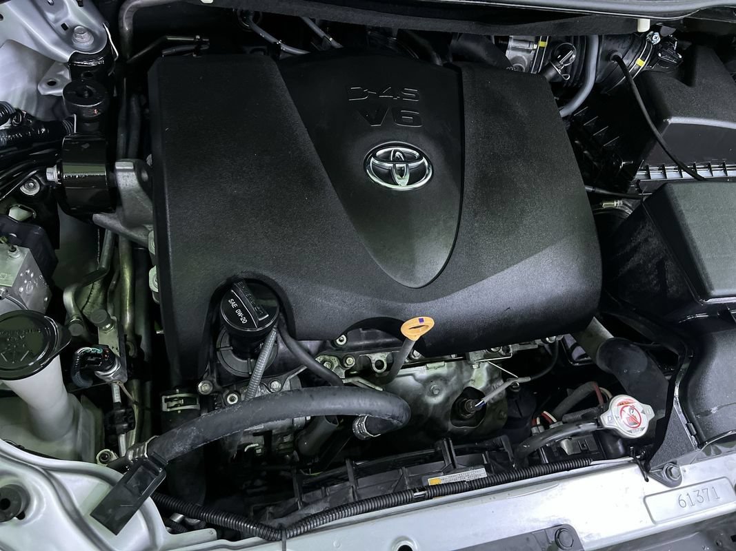 Used 2018 Toyota Sienna LE FWD image 28