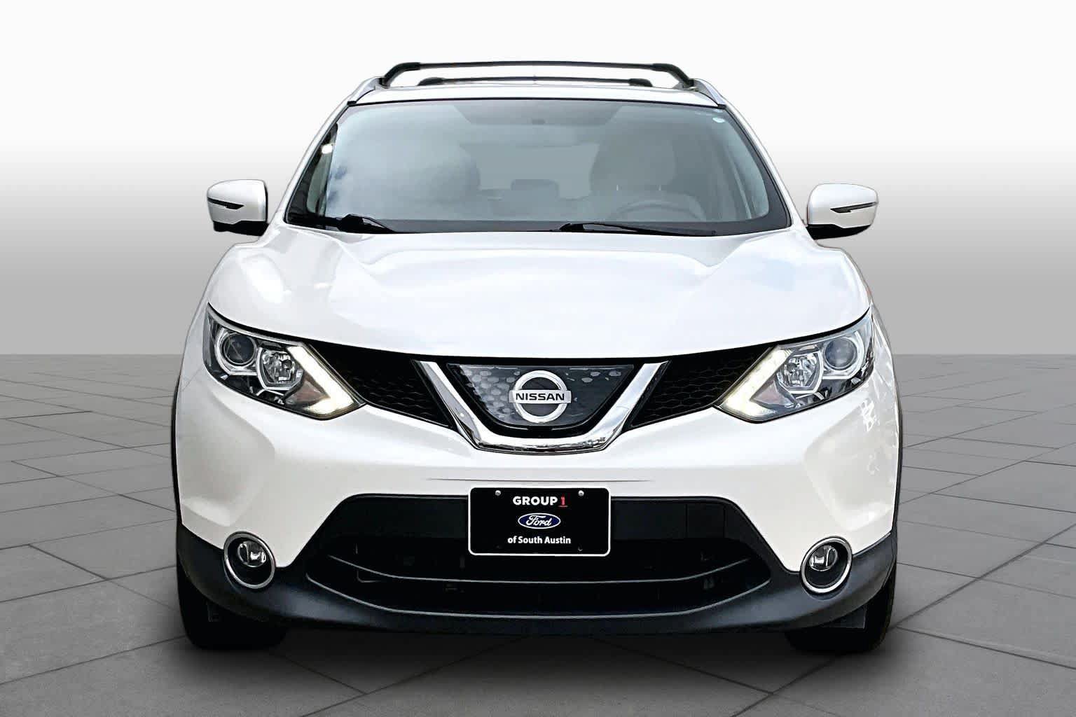 Used 2018 Nissan Rogue Sport SV w/ SV Technology Package AWD/4WD image 4