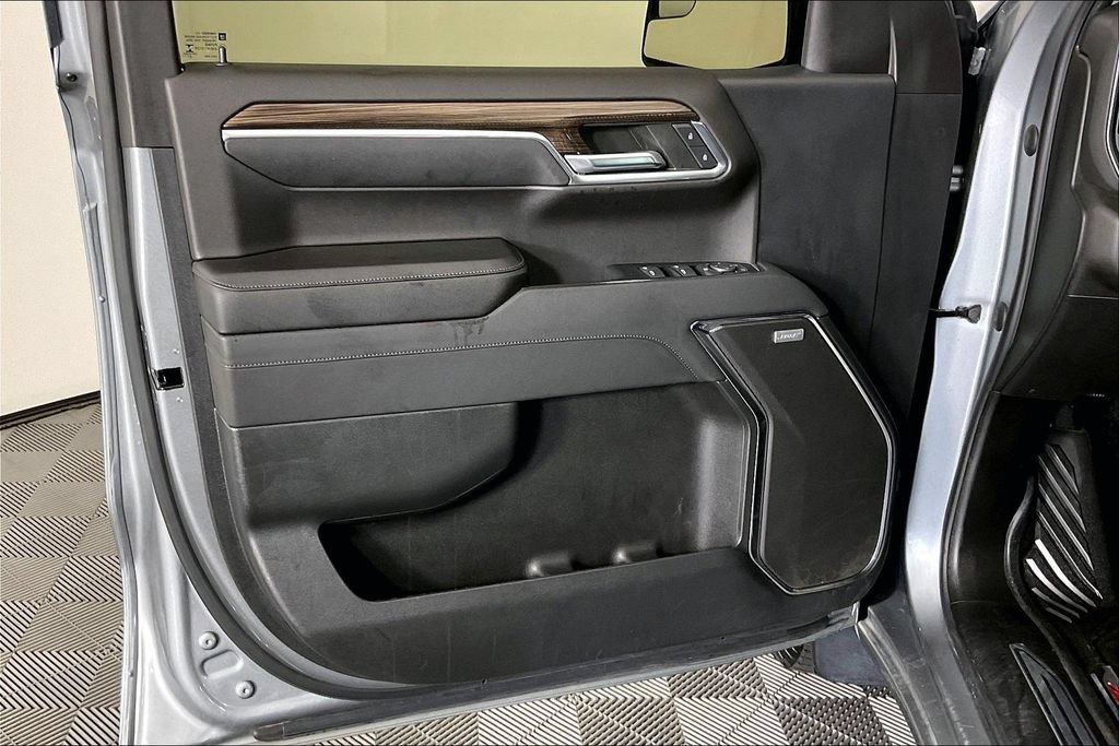 Used 2023 Chevrolet Silverado 1500 RST AWD/4WD image 21