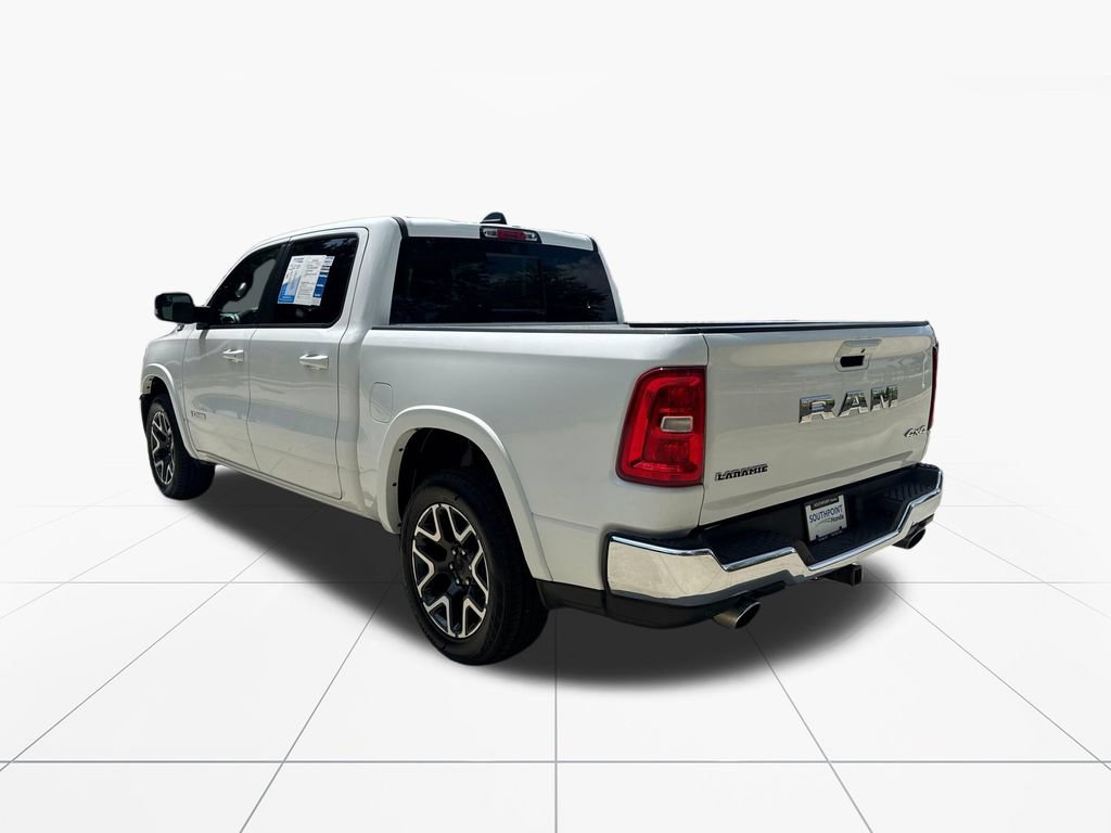 Used 2025 RAM 1500 Laramie AWD/4WD image 6