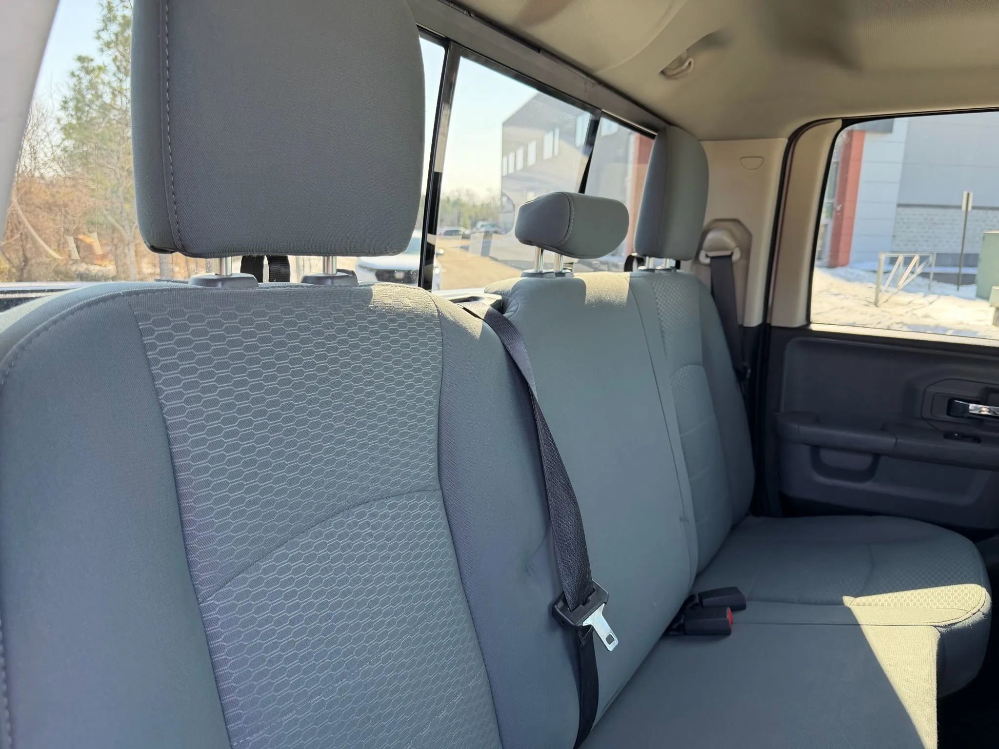 Used 2017 RAM 1500 Classic SLT AWD/4WD image 34