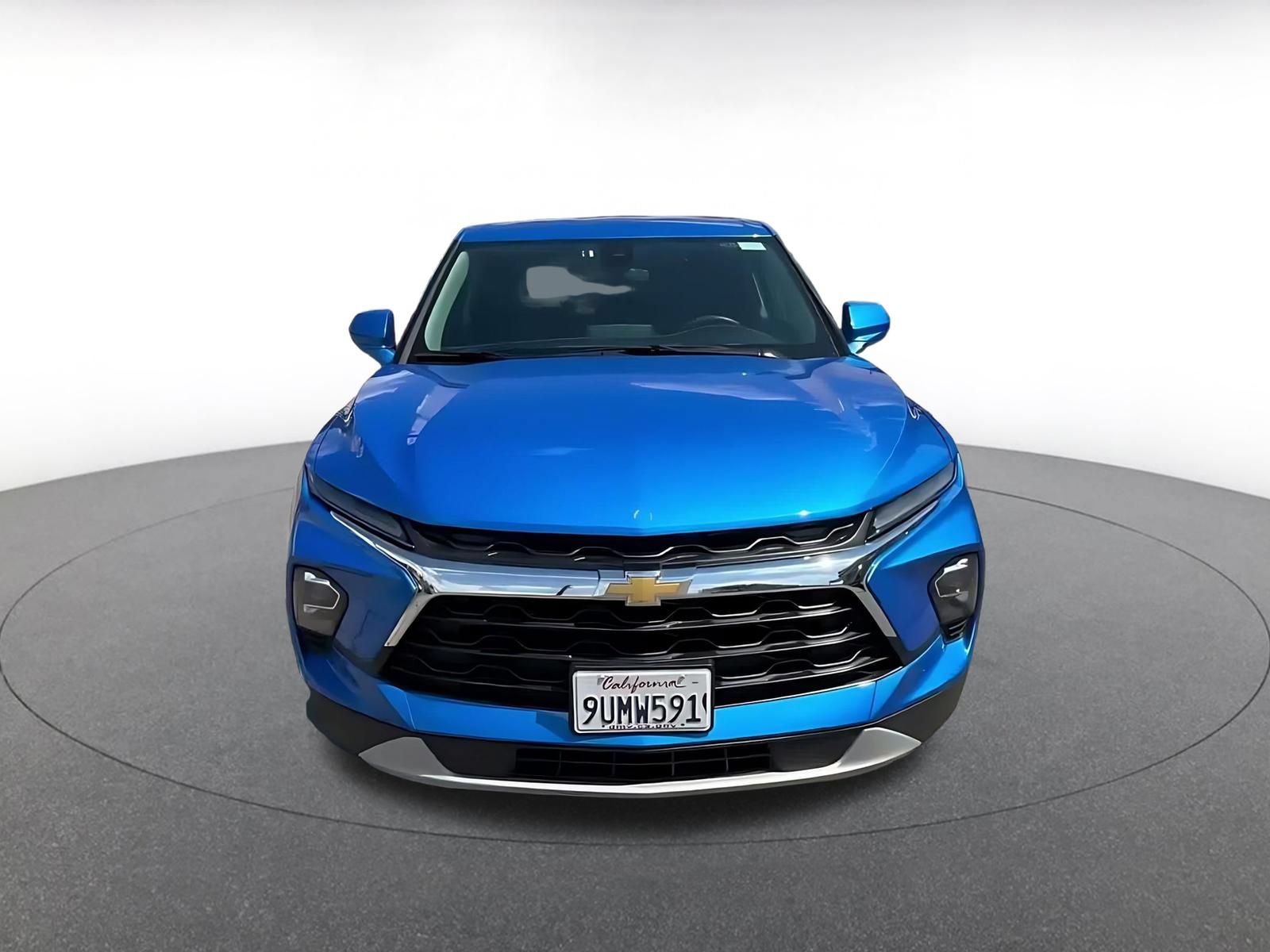 Used 2025 Chevrolet Blazer LT FWD image 4