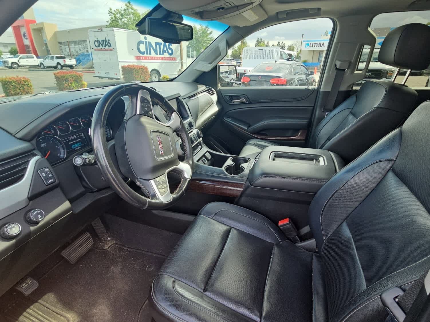 Used 2019 GMC Yukon SLT image 14