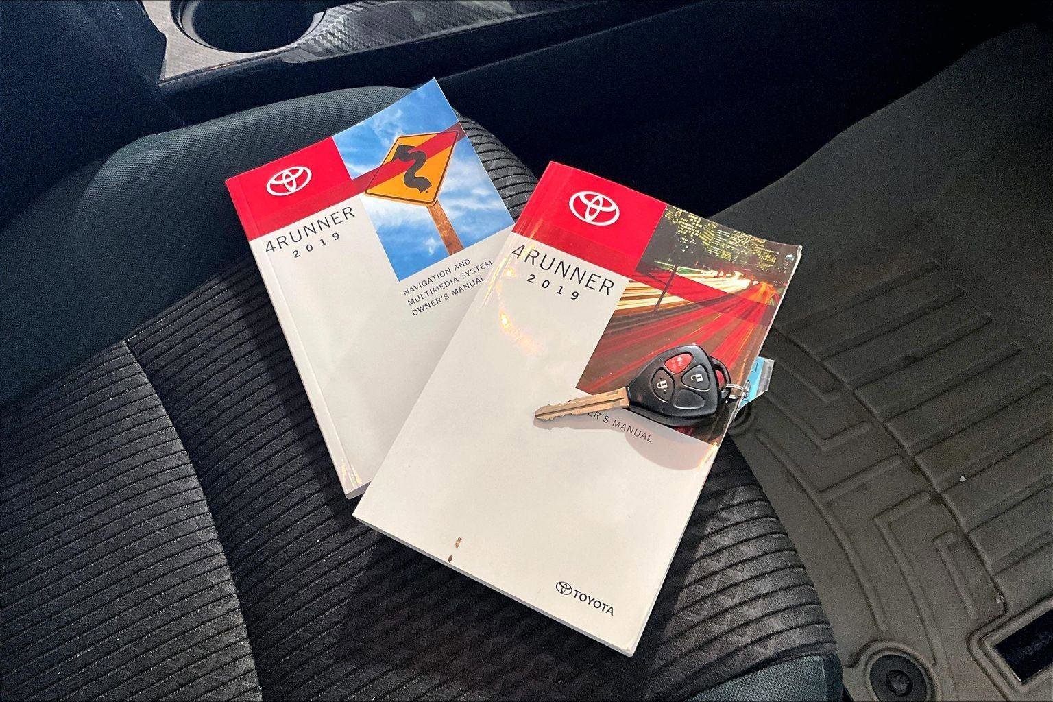 Used 2019 Toyota 4Runner TRD Off-Road image 11