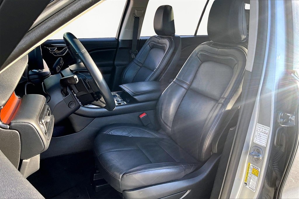 Used 2023 Lincoln Aviator Reserve image 23