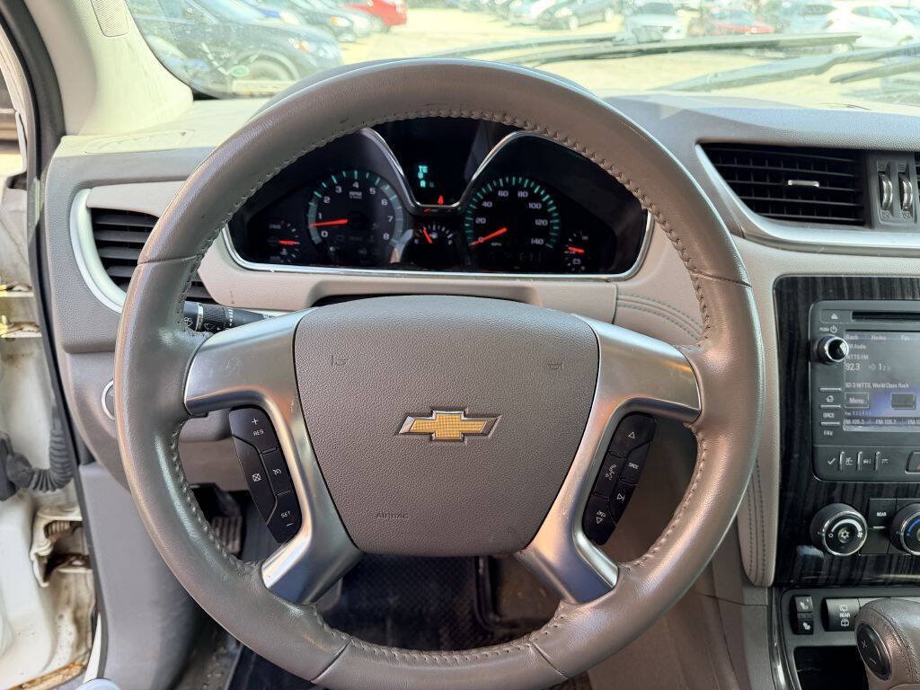 Used 2013 Chevrolet Traverse LT AWD/4WD image 12