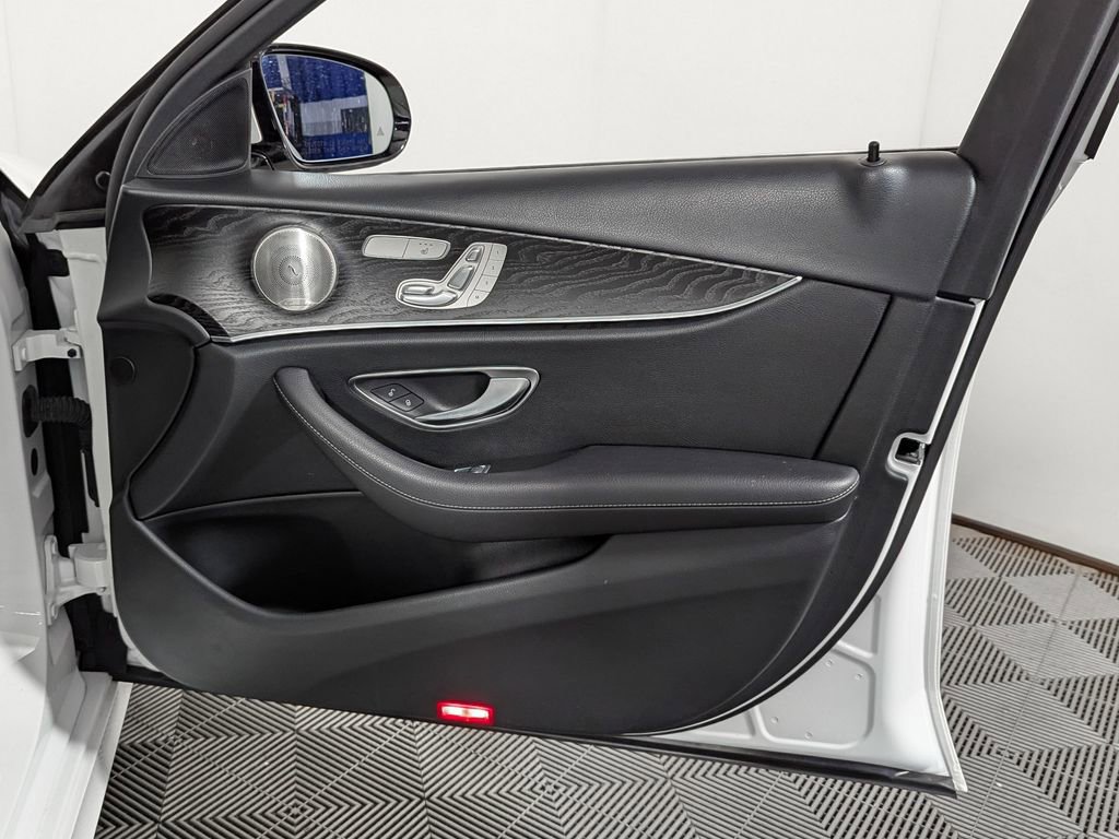 Used 2022 Mercedes-Benz E 350 4MATIC Sedan image 28