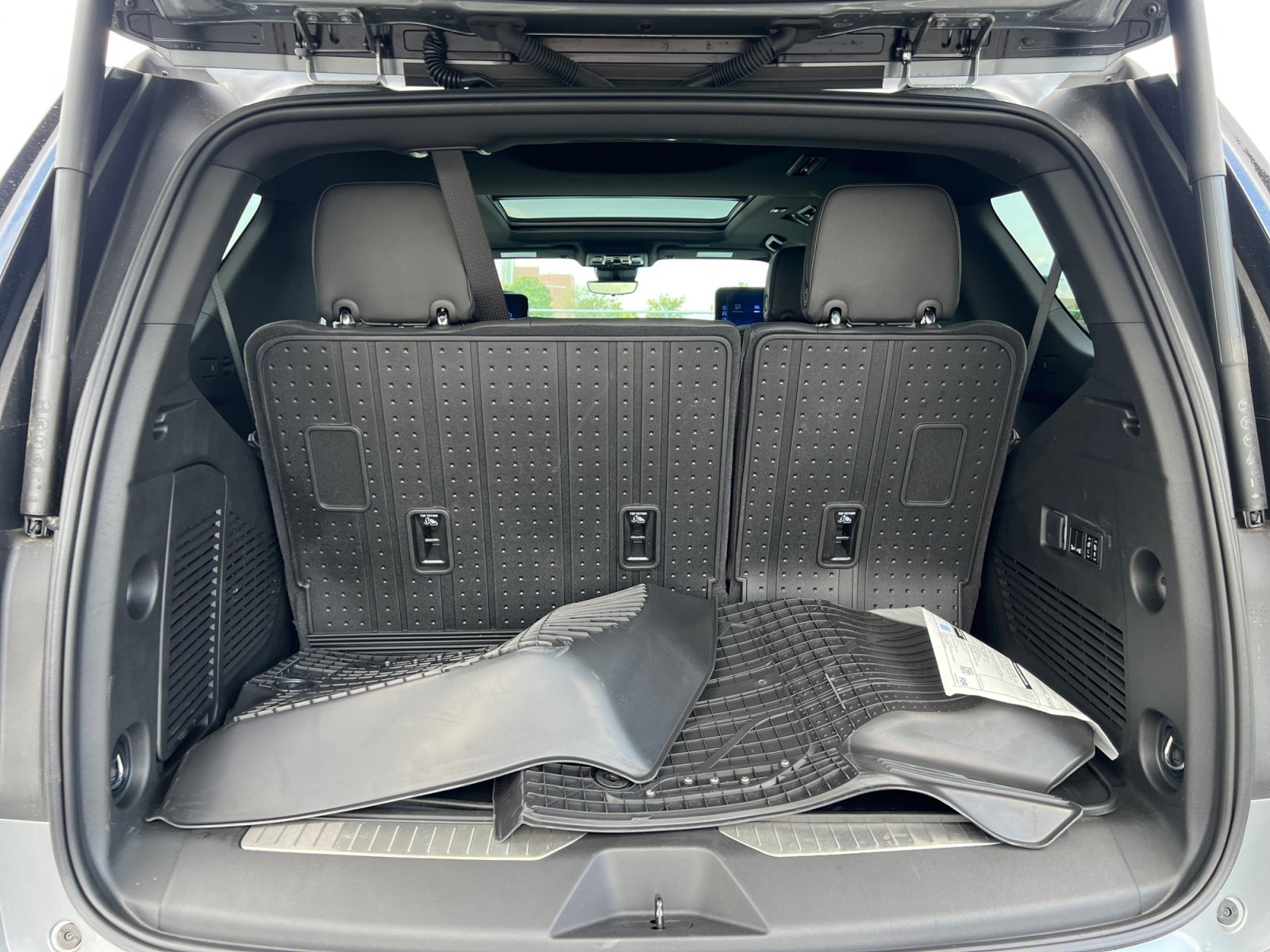 New 2026 Chevrolet Tahoe High Country AWD/4WD image 30