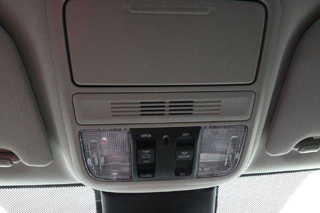 Used 2025 Honda Odyssey Touring image 41