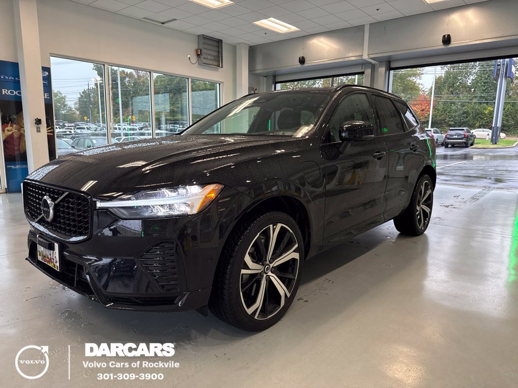Used 2024 Volvo XC60 T8 Ultimate w/ Climate Package AWD/4WD image 1