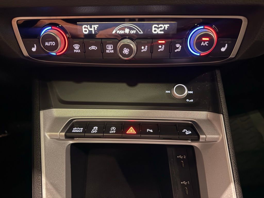 Used 2022 Audi Q3 2.0T Premium image 24