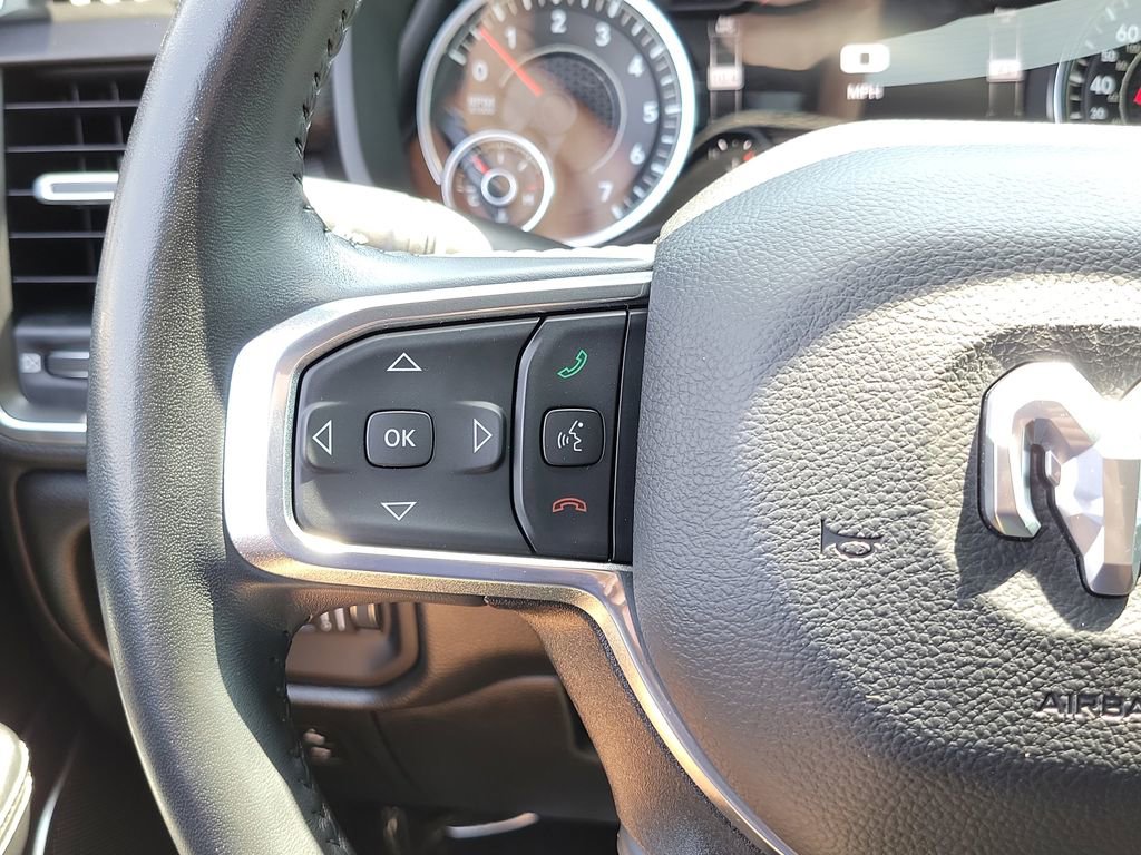 Used 2023 RAM 1500 Laramie AWD/4WD image 7