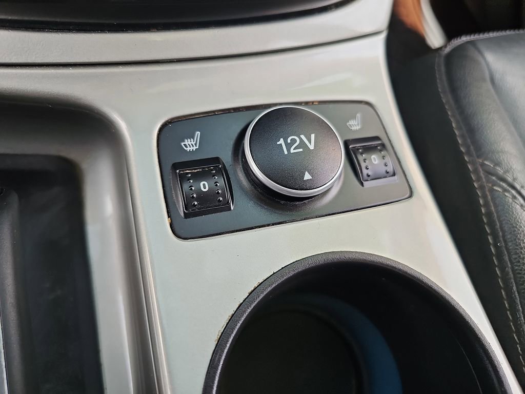 Used 2013 Ford C-MAX SEL image 22