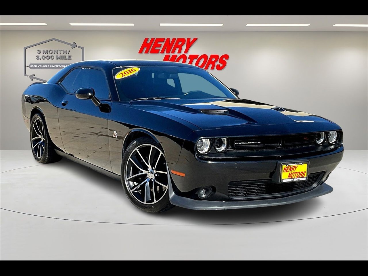 Used 2016 Dodge Challenger R/T Scat Pack w/ Leather Interior Group