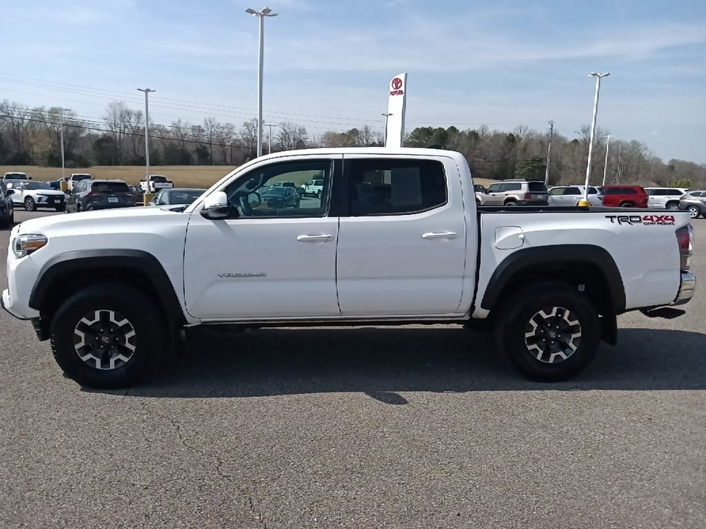 Used 2023 Toyota Tacoma TRD Off-Road image 6