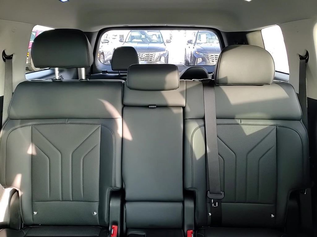 Used 2025 Hyundai Santa Fe XRT image 23