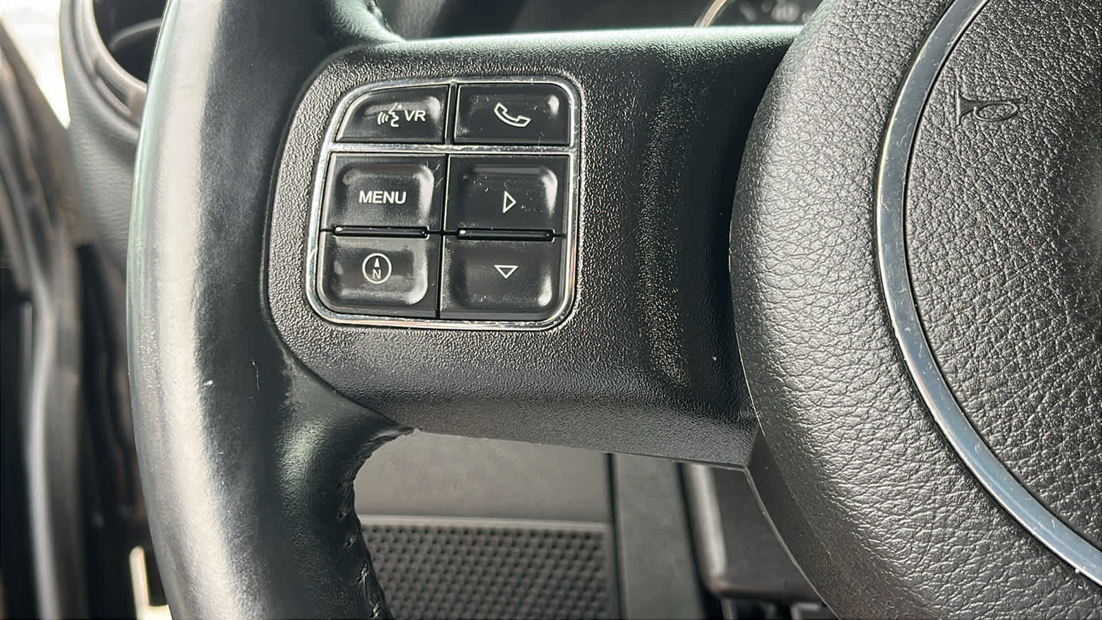 Used 2015 Jeep Wrangler Sport w/ Quick Order Package 23S AWD/4WD image 13