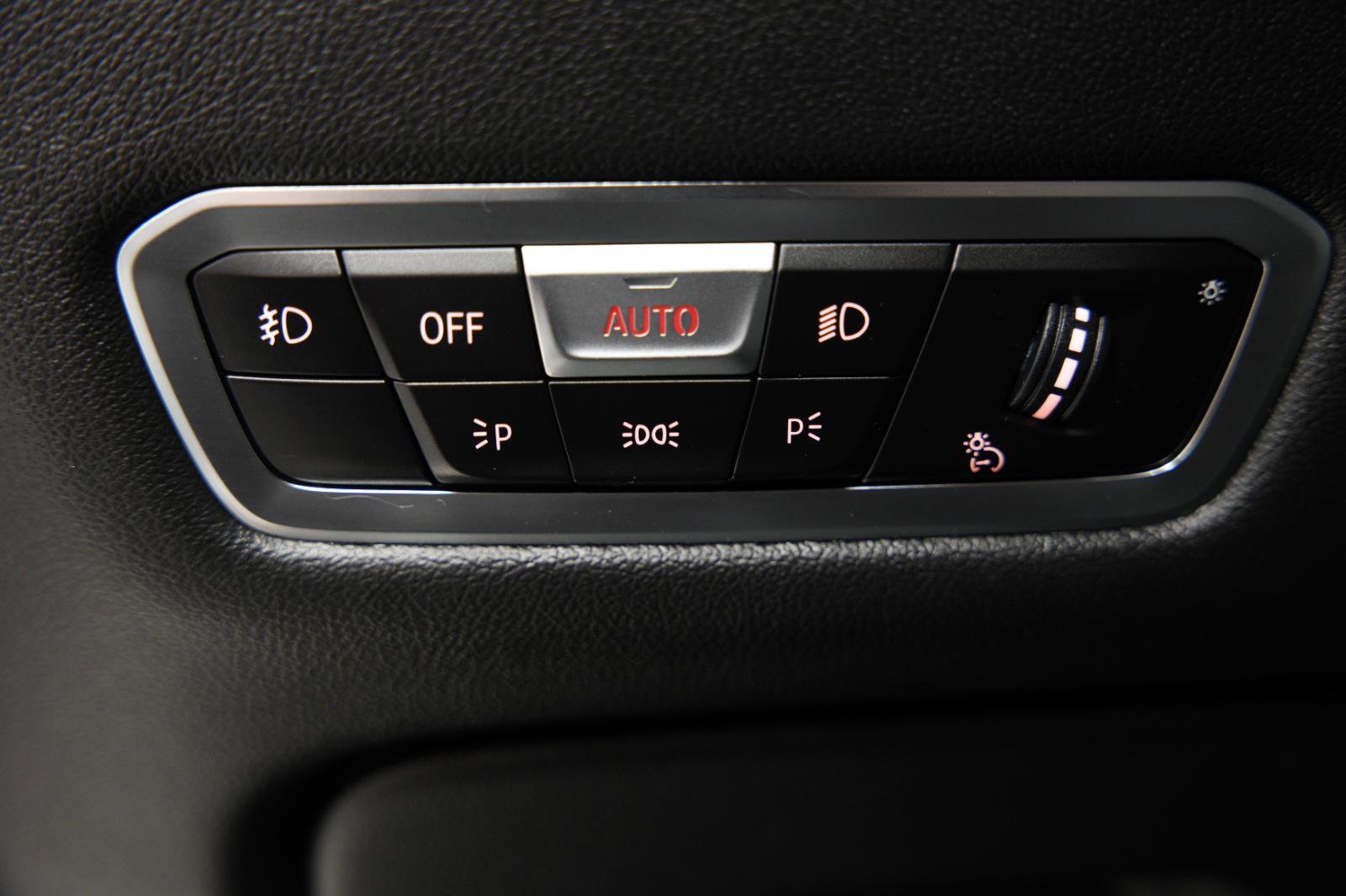 Used 2019 BMW X5 xDrive40i w/ Premium Package 2 image 36