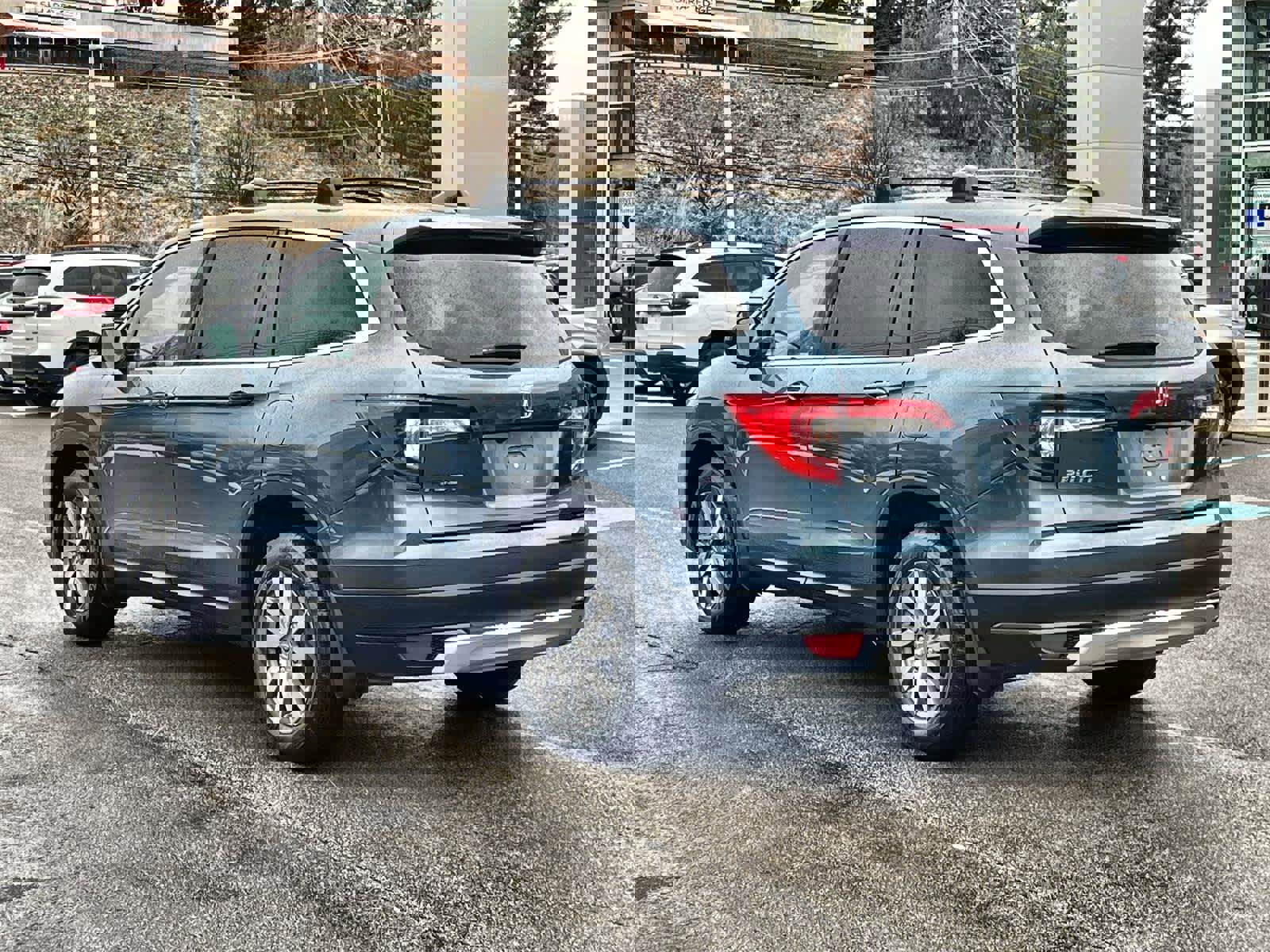 Used 2020 Honda Pilot EX image 3