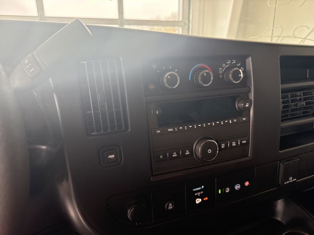 New 2025 Chevrolet Express 3500 LS w/ Chrome Appearance Package RWD image 9