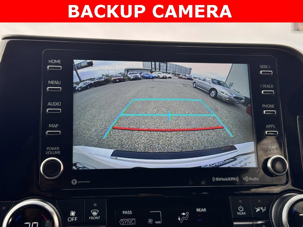 Certified 2021 Toyota Highlander XLE image 3