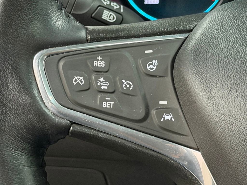 Used 2016 Chevrolet Malibu Premier w/ Driver Confidence Package image 39