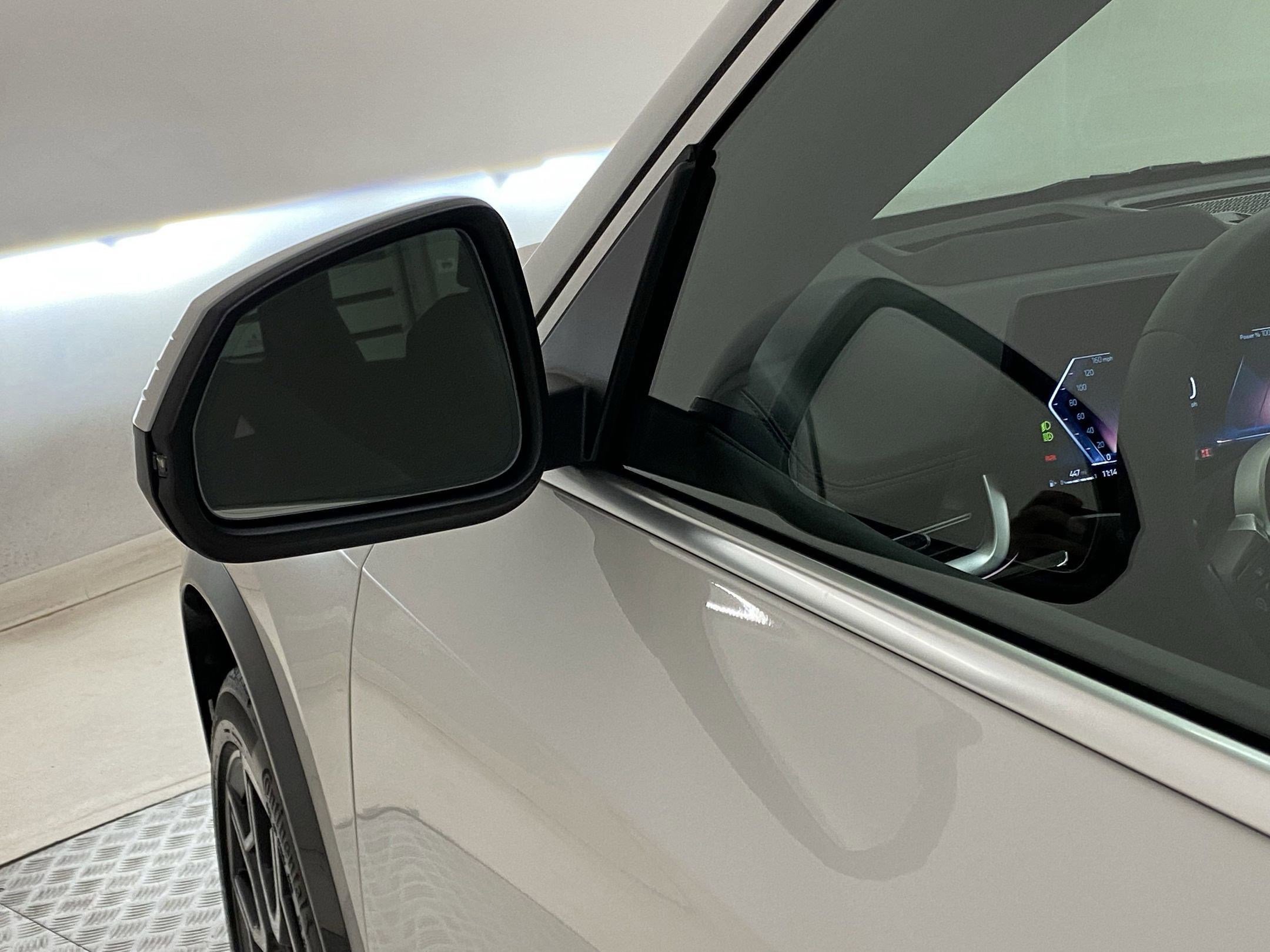 Used 2025 BMW X1 xDrive28i w/ Premium Package image 22