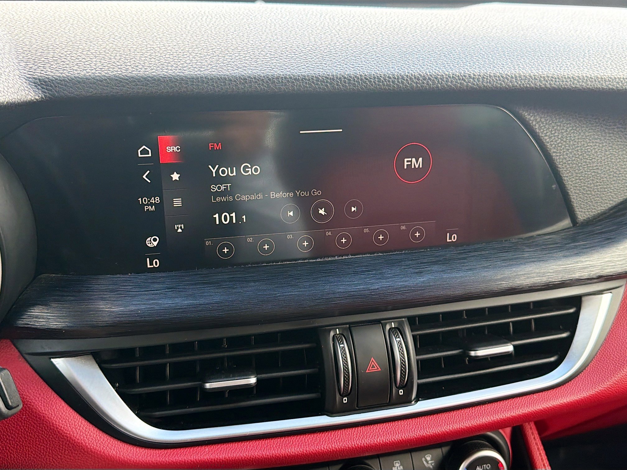 Used 2020 Alfa Romeo Stelvio Base image 31