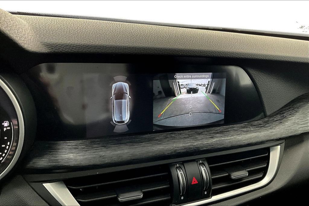 Used 2022 Alfa Romeo Stelvio Sprint image 27