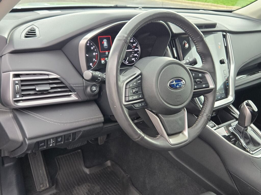 Certified 2025 Subaru Outback Touring w/ Popular Package #2 AWD/4WD image 24