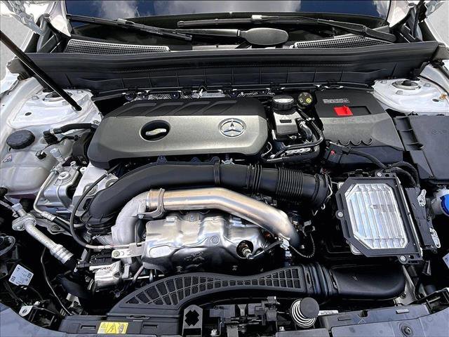 New 2026 Mercedes-Benz GLB 250 image 13