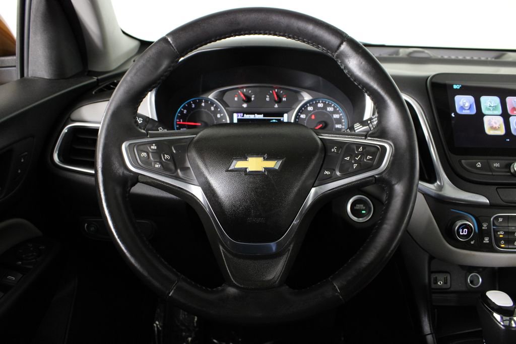 Used 2018 Chevrolet Equinox LT w/ Sun & Infotainment Package FWD image 9
