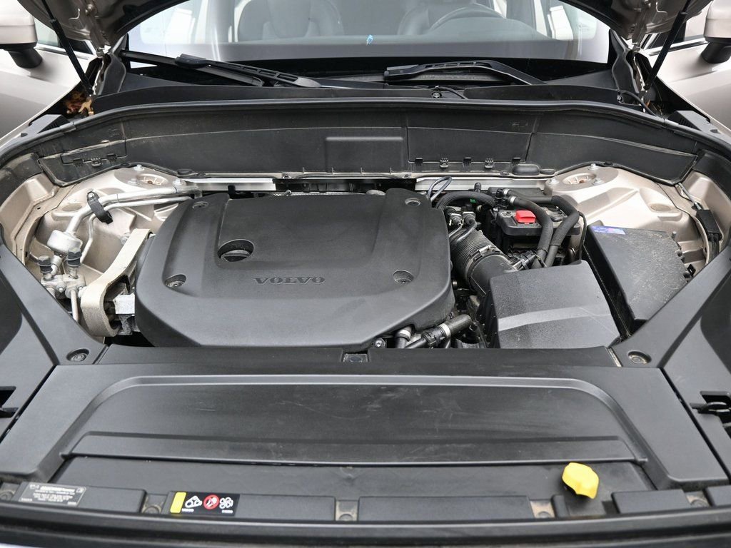 Used 2023 Volvo XC90 B6 Plus AWD/4WD image 45