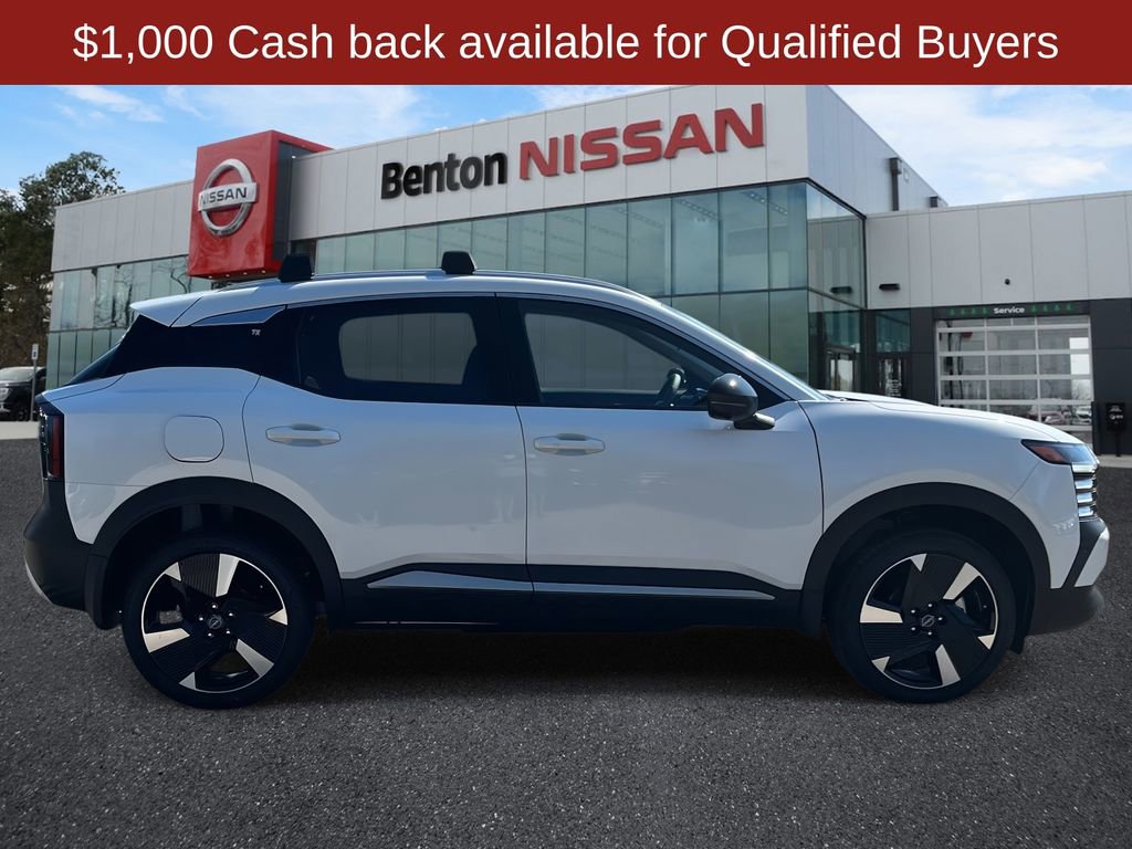 New 2026 Nissan Kicks SR image 3