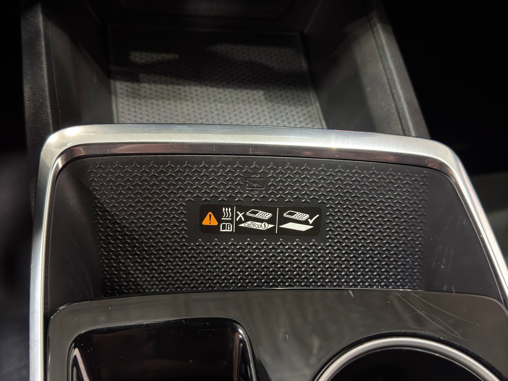 Used 2025 Chevrolet Equinox LT w/ Convenience Package II image 32