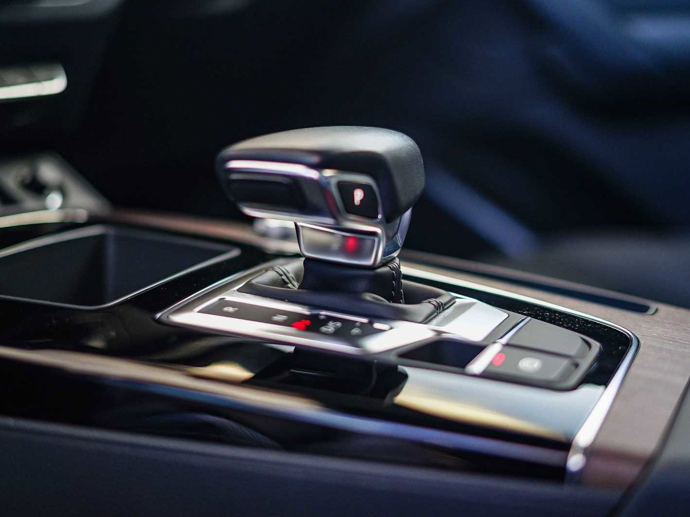 Used 2023 Audi Q5 Premium w/ Convenience Package image 22