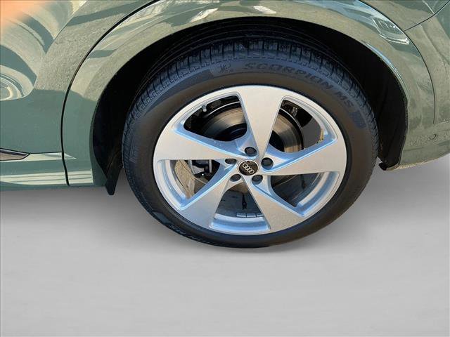 Used 2025 Audi Q5 Prestige image 9